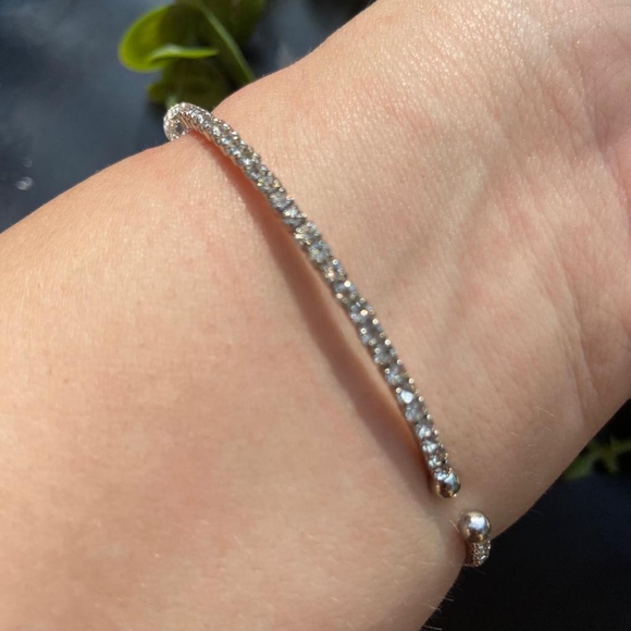 Silver Luxury Bracelet - Picture 7 of 7